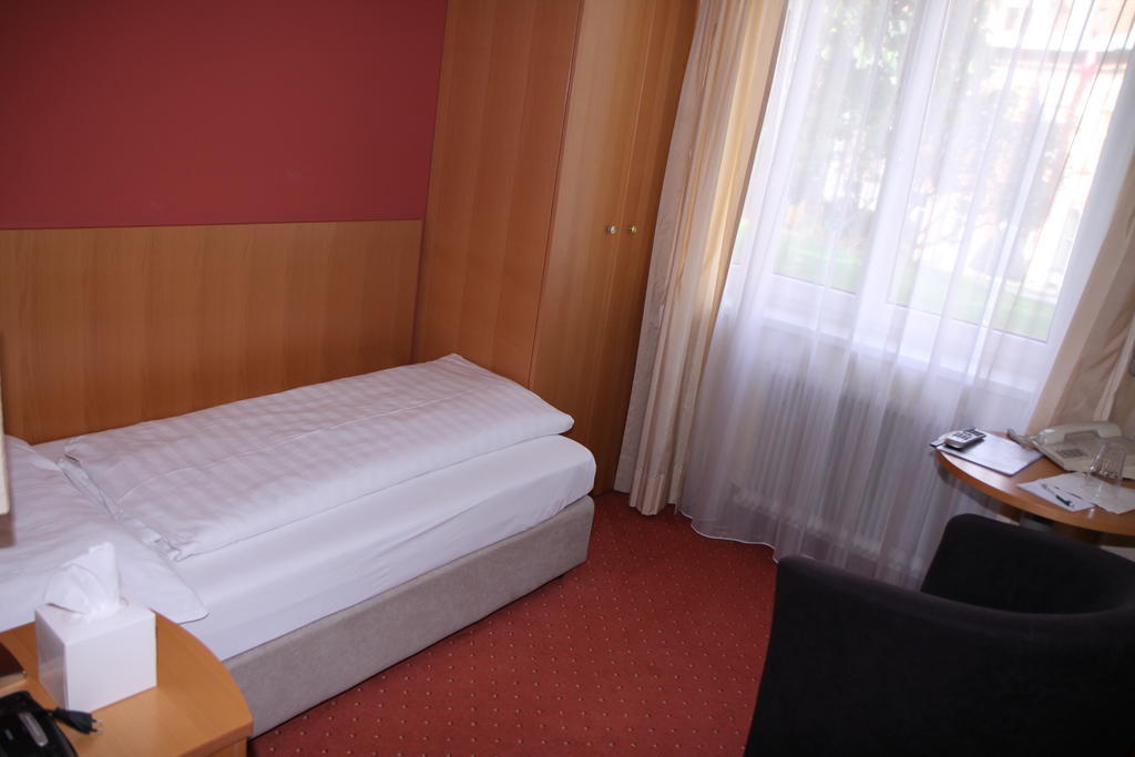 Seminarhotel Springer Schloessl Відень Номер фото