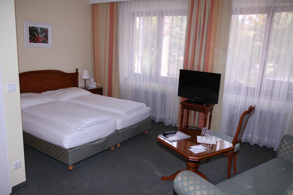 Seminarhotel Springer Schloessl Відень Номер фото